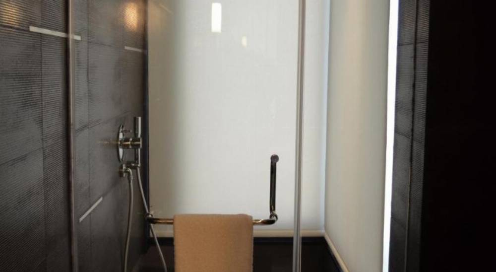 Warwick Stone 55 Hotel Image 7